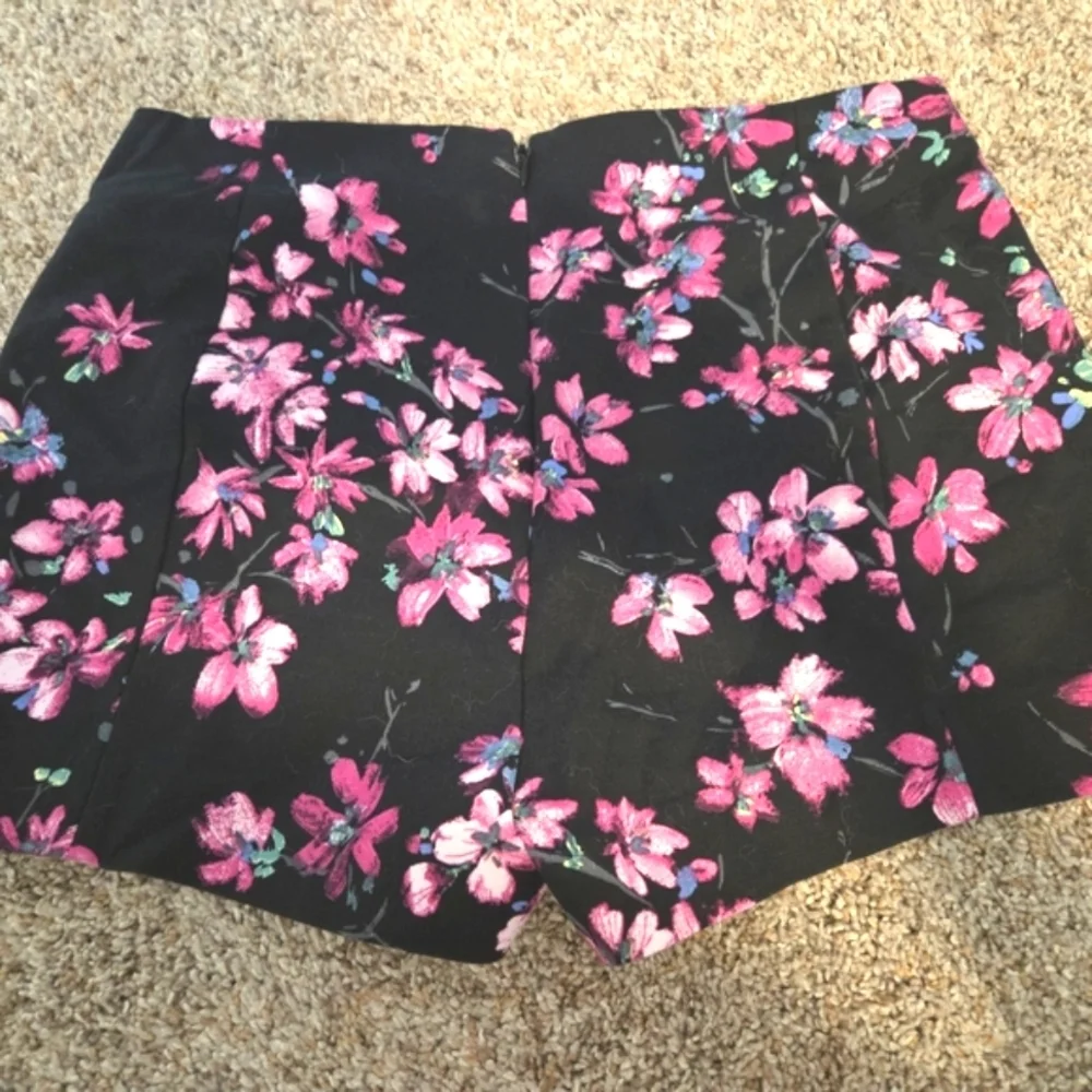 Express Floral Skort 8 Faux Wrap Asymmetrical Shorts 2